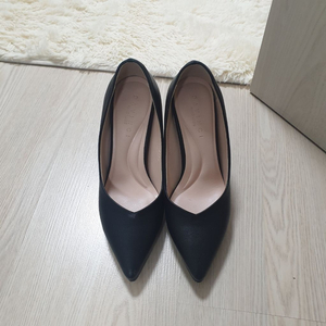 블랙 브이라인 스틸레토 가보시힐 230