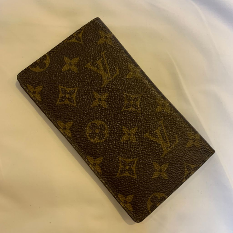 루이비통 장지갑--1