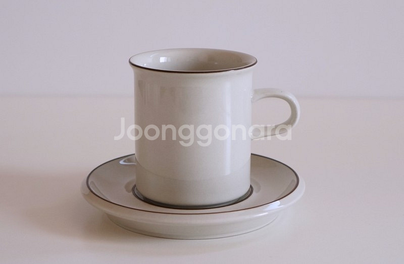 점점귀해지는북유럽빈티지.아라비아핀란드펜니카톨컵앤소서!--2