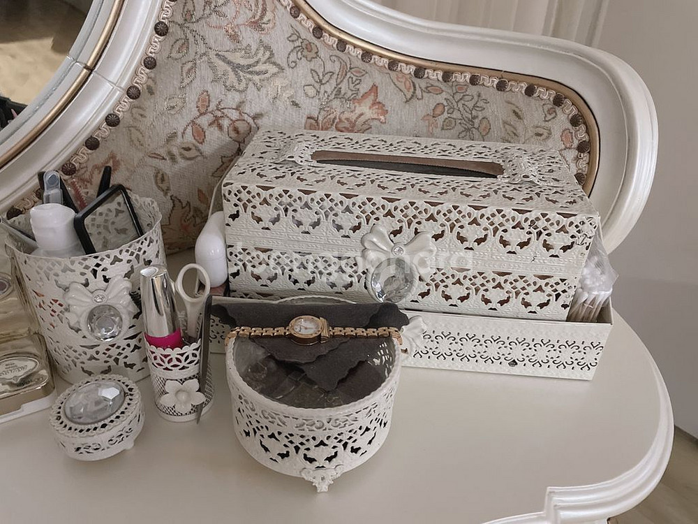 고급 엔틱 화이트 화장대&콘솔 팝니다--2