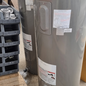 전기온수기180리터 25만원 2018년 제품