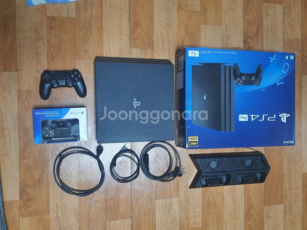 PS4 pro 7117b 듀얼쇼크 2개 1테라 박스구성--0
