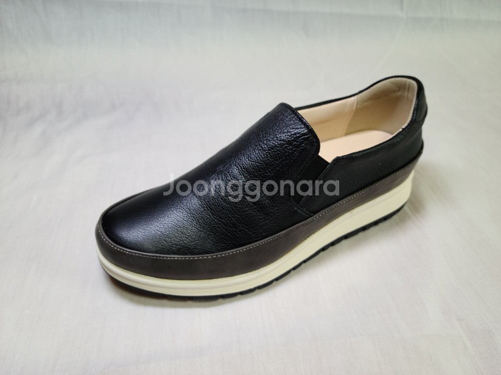 여성 가죽 스니커즈 235mm--1