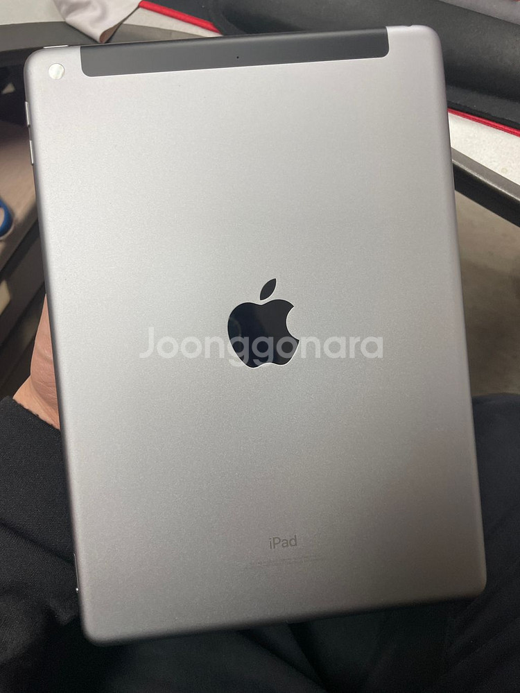 아이패드 6세대 셀룰러 스그 32기가--1