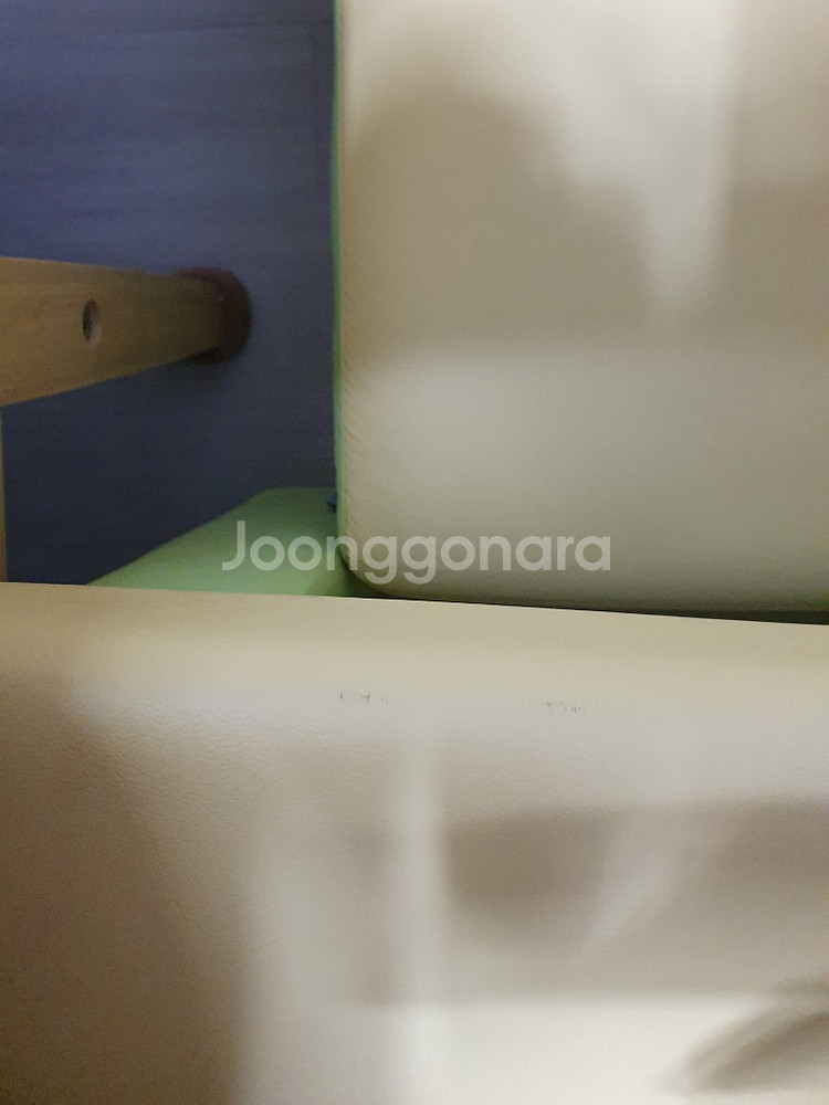 뽀로로유아의자테이블 겸 유아쇼파 팝니다--1