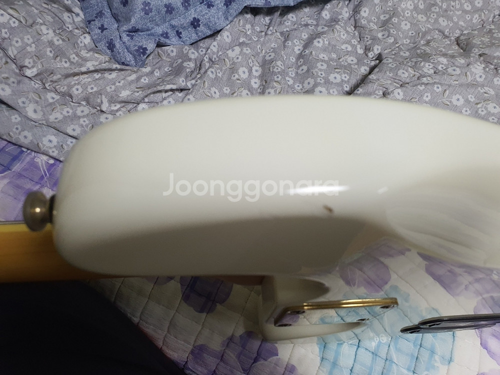 데임 v900 베이기타 판매합니다--4