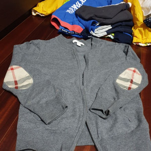 버버리 키즈 정품 남아 가디건