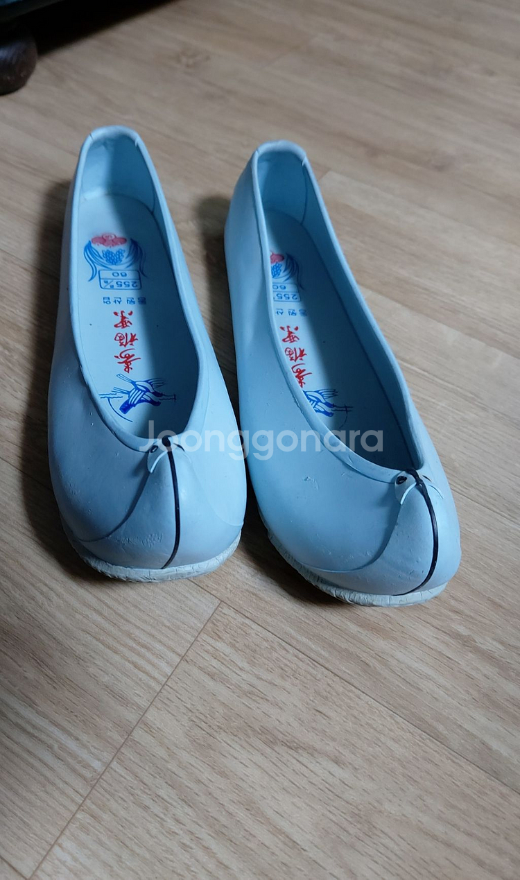 옛날 여성 흰 코고무신 한복신발.255--4