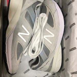 뉴발란스 990 245사이즈