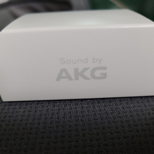 S20 AKG 이어폰 판매합니다.