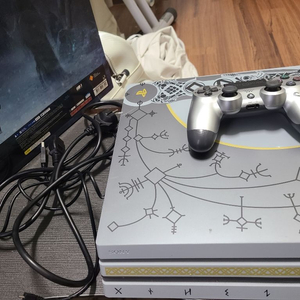 PS4 PRO 갓 오브워 에디션 판매