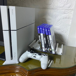 ps4 slim 화이트 500g 및 타이틀 5개