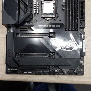 ASUS MAXIMUS XI HERO 9900KF