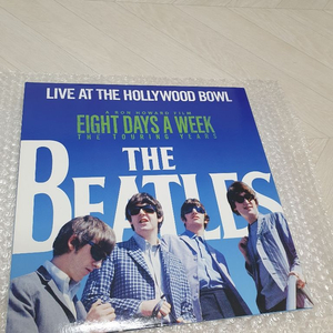 비틀즈 LP《live at the Hollywood》