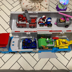 퍼피구조대 퍼패트롤 트럭본부+여섯친구들