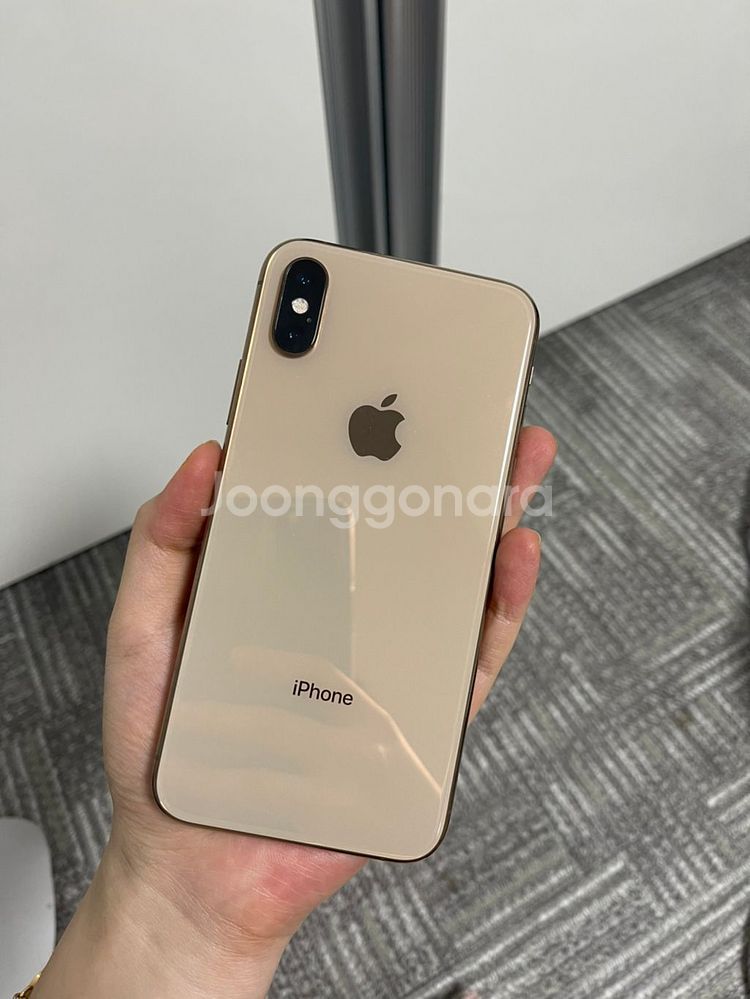 아이폰 xs 64기가 로즈골드 팝니다(안전결제가능)--2