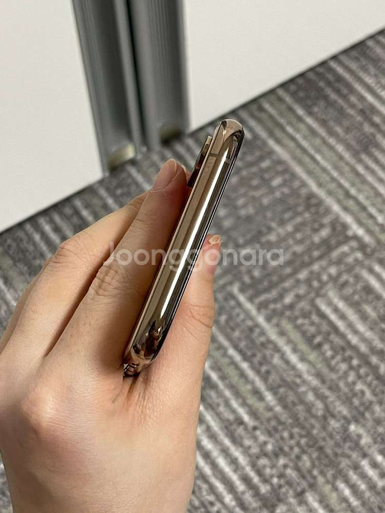 아이폰 xs 64기가 로즈골드 팝니다(안전결제가능)--6