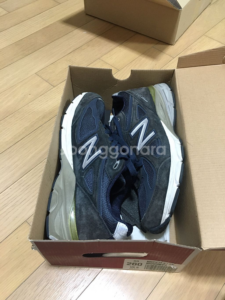 뉴발란스 990 v4 네이비 260--4
