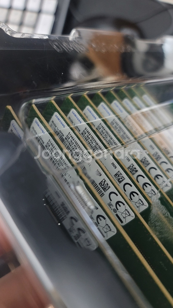 삼성 DDR4-2666 8GB 램 2개 (16GB)--0