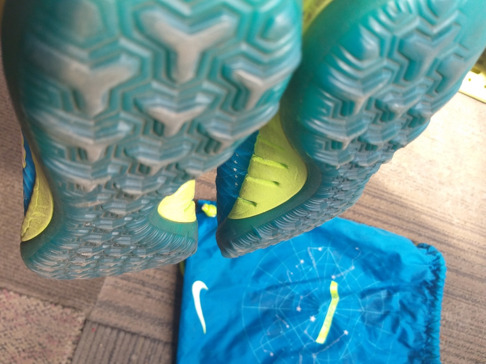 머큐리얼x 피날레2 tf 네이마르시그니처 275사이즈 이미지