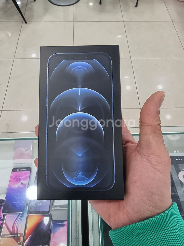 아이폰12프로 128G 블루 팝니다--0