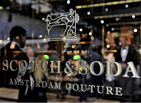 다용도 지퍼 지갑.Scotch&Soda 이미지