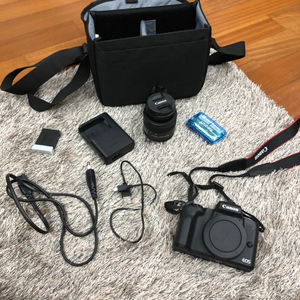 캐논 eos M50 미러리스 카메라