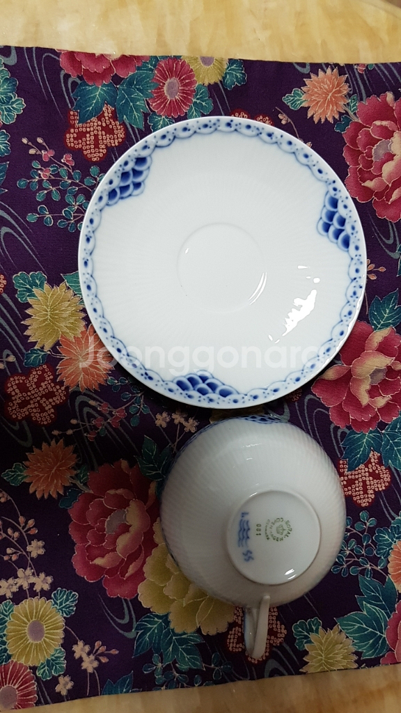 수입명품 코펜하겐티잔 새상품--2