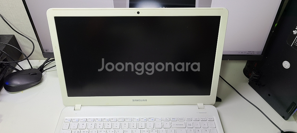 삼성노트북 5 NT500R5M-X54W--4