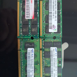 노트북. DDR2 램.