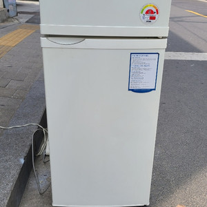 무료배송택배가능 2016거의새것 삼성소형냉장고145리터
