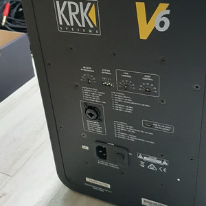 KRK V6S4 스피커 +스피커스탠드 팔아요