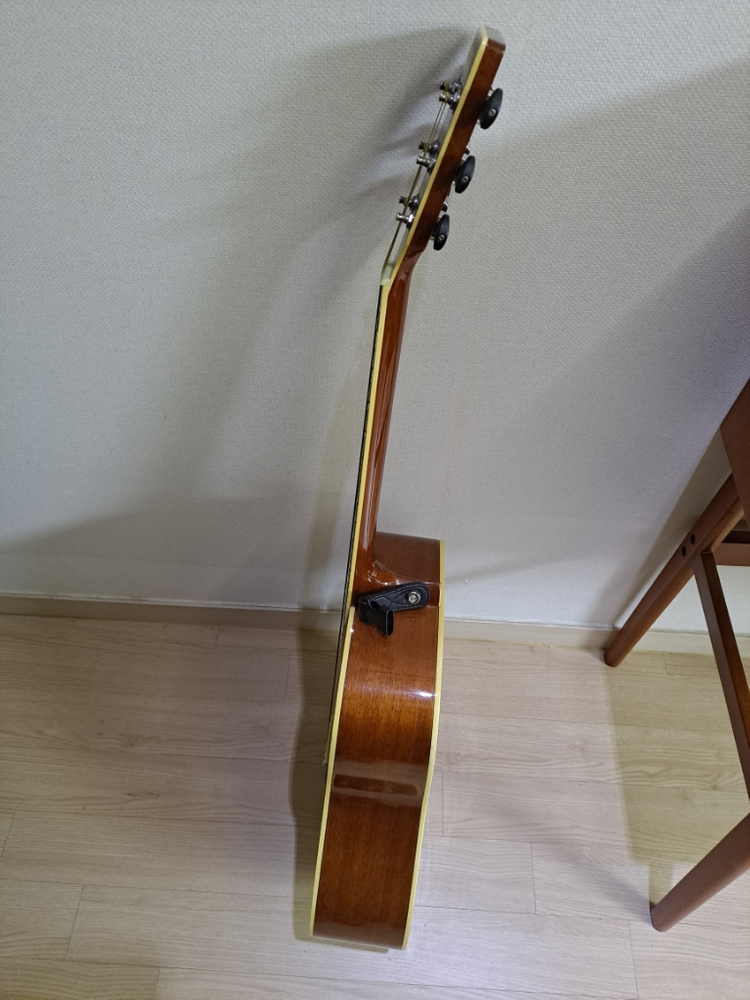 통기타 캣츠아이즈 팝니다--3