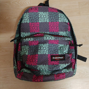 EASTPAK 배낭