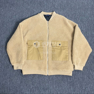 MINORITY 자켓 판매 합니다