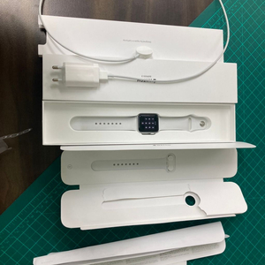 애플워치3 38mm 거의 새거(구성품 포함) 싸게 판매