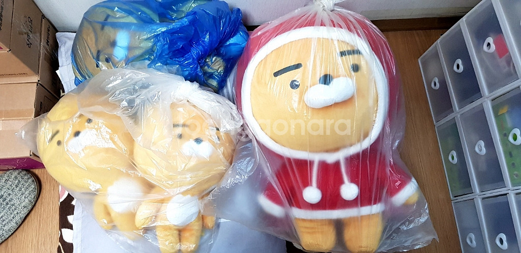 카카오프렌즈 라이언 2개 (서비스6개 작은인형)--0