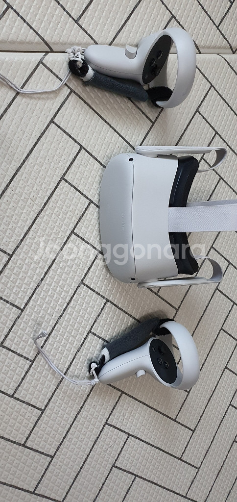 오큘러스퀘스트2 64G--0