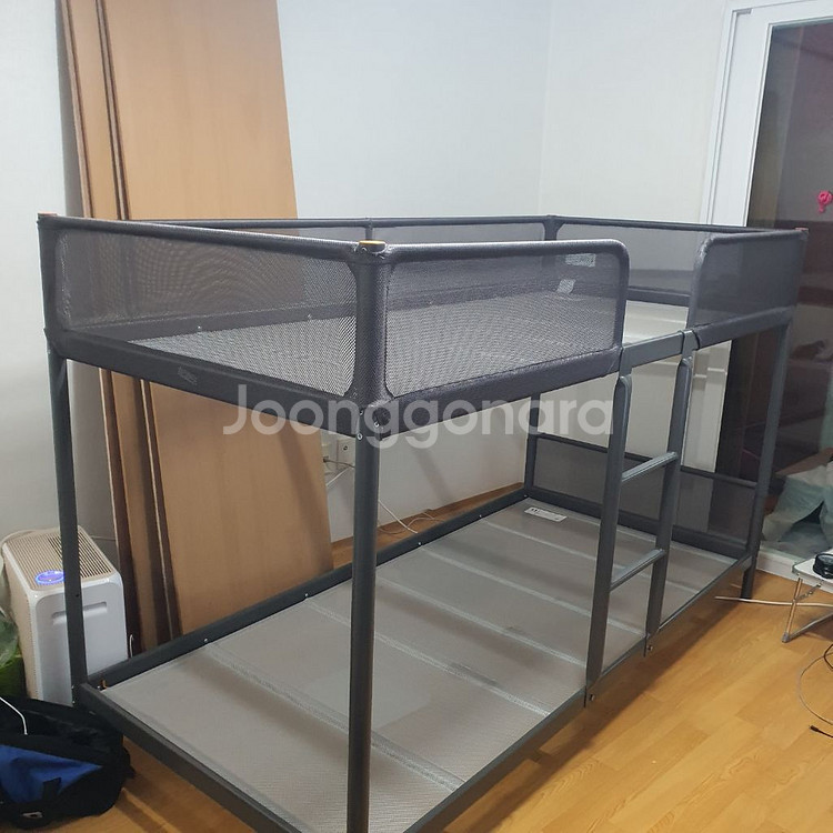 이케아 다크그레이 2층침대 1층 2층 나무 깔판 포함--5