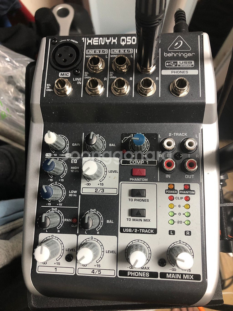 베링거 제닉스 q502 usb 팝니다--0