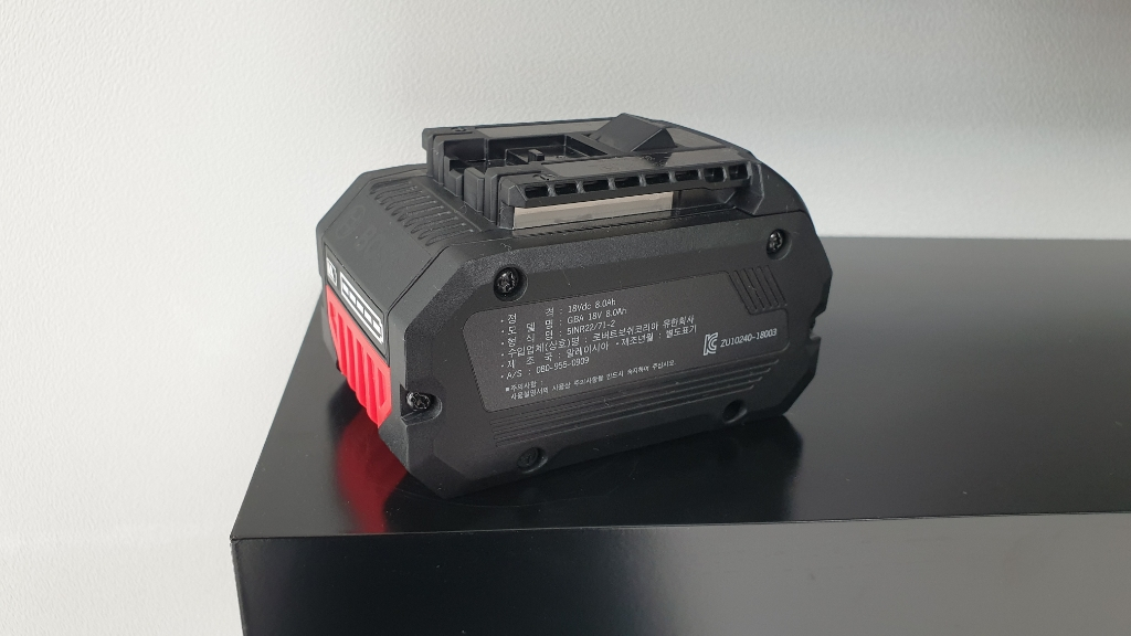 정품 보쉬 18v 8.0Ah 차세대 배터리 프로코어--1