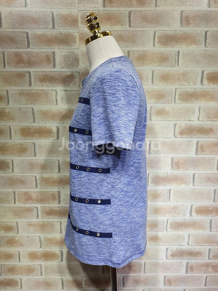 마쥬 정품 상태좋은 펀칭 스트라이프 반팔티 ~55--6