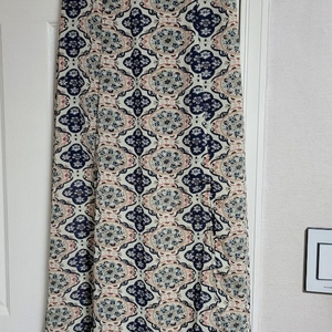 앞트임쉬폰치마