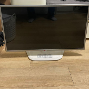 LG LED모니터 32인치 판매합니다.