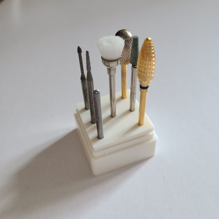 아발리코 네일드릴 거의 새상품 이미지