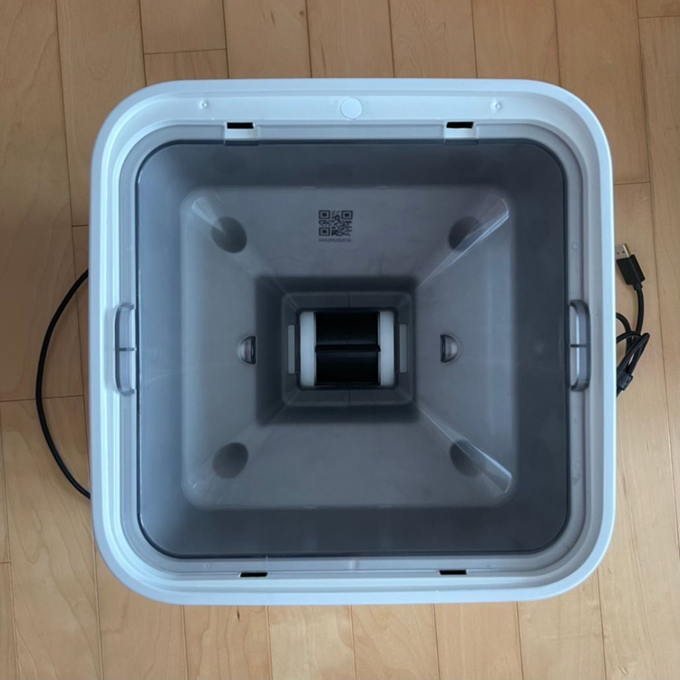 펫맘 반려동물 자동 급식기--1