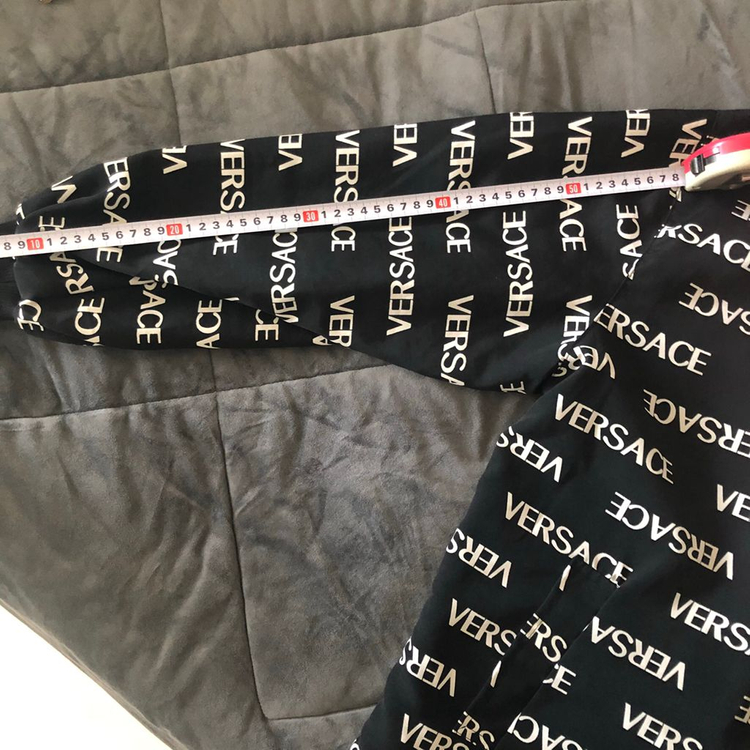 베르사체 바람막이. 베르사체 집업. 키스 베르사체 맛 이미지