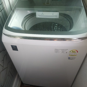 삼성전자 세탁기 화이트 WA18R7650GW 18kg