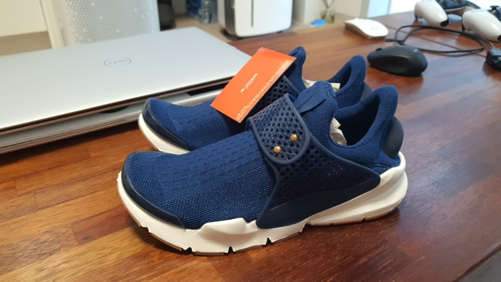 나이키 여자 운동화--2