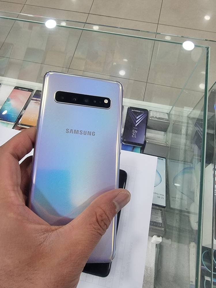 갤럭시S10 5G G977 SK정상해지 256G 팝니다--1